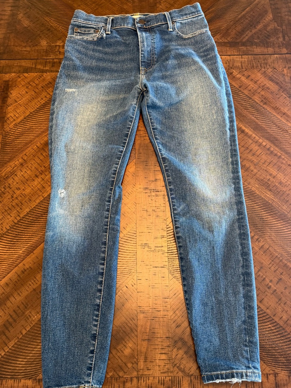 Able Women's Skinny Jeans, with High Waist in Washed Blue